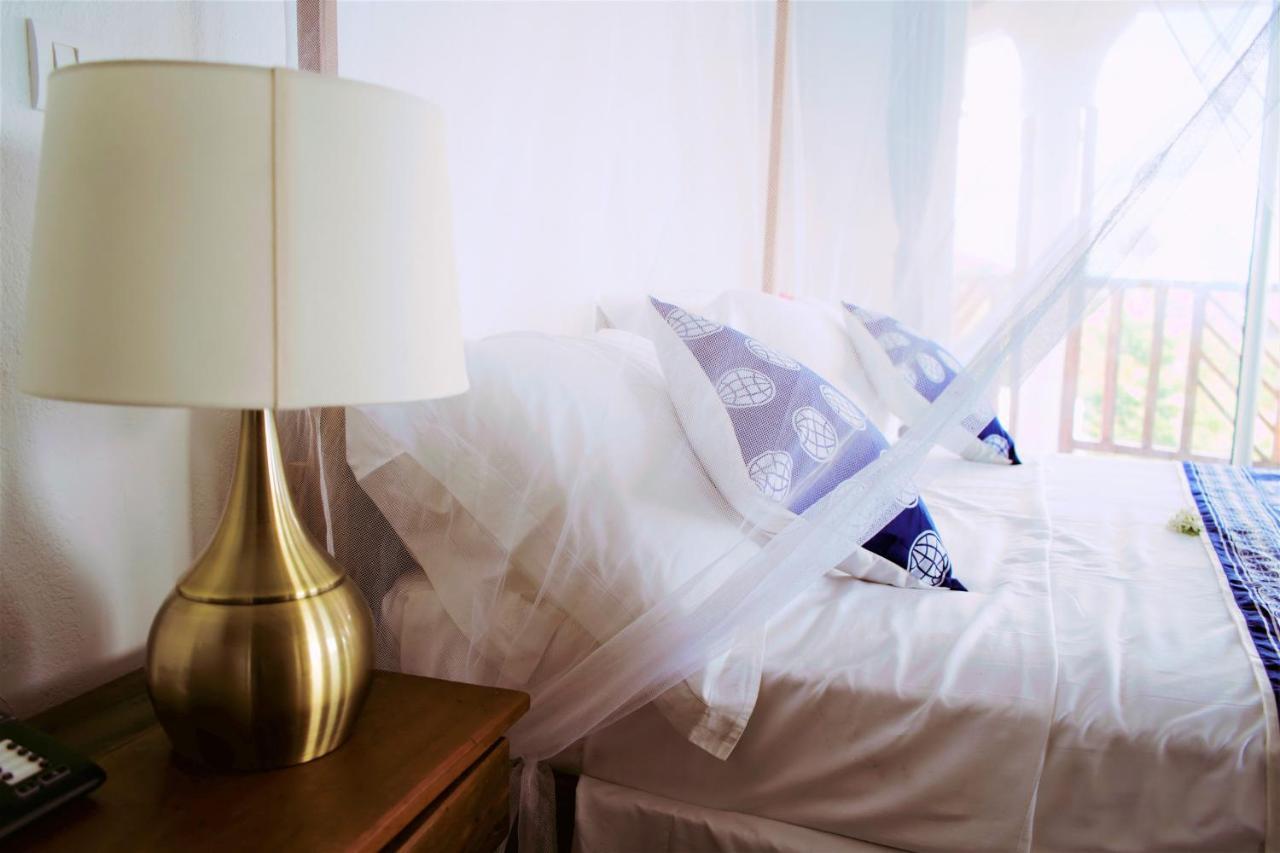 Al Camar Lodge Ndzaouze Ngoại thất bức ảnh